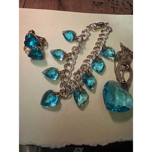 Vintage aqua blue glass parure jewelry set necklace earrings bracelet gold tone - Picture 2 of 10